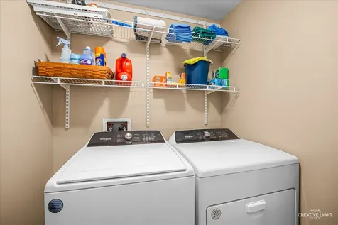 2202 Country Knoll Lane Elgin IL 60123