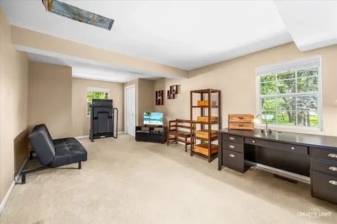 2202 Country Knoll Lane Elgin IL 60123