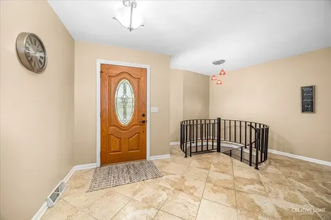 2202 Country Knoll Lane Elgin IL 60123