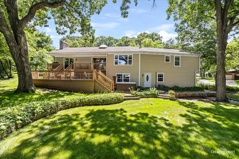 2202 Country Knoll Lane Elgin IL 60123