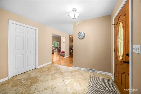 2202 Country Knoll Lane Elgin IL 60123