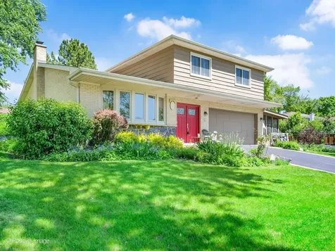 534 East Foster Avenue Roselle IL 60172