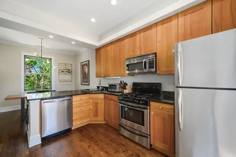 665 West Barry Avenue Chicago IL 60657
