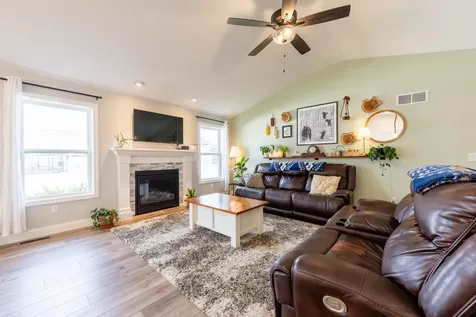 712 Cates Drive Mahomet IL 61853