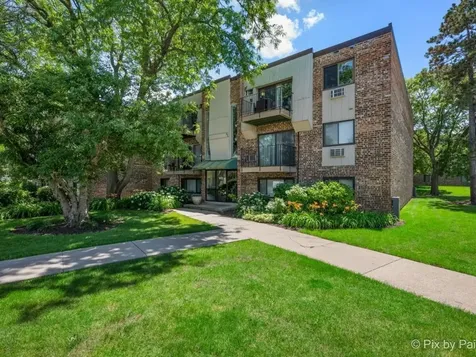 1475 North Winslowe Drive Palatine IL 60074