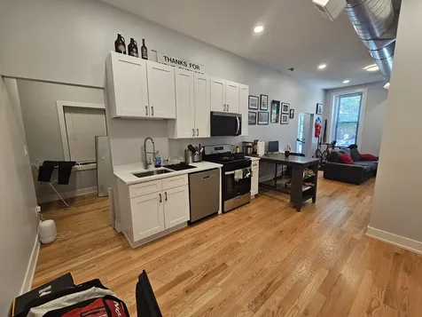 1415 West Erie Street Chicago IL 60642