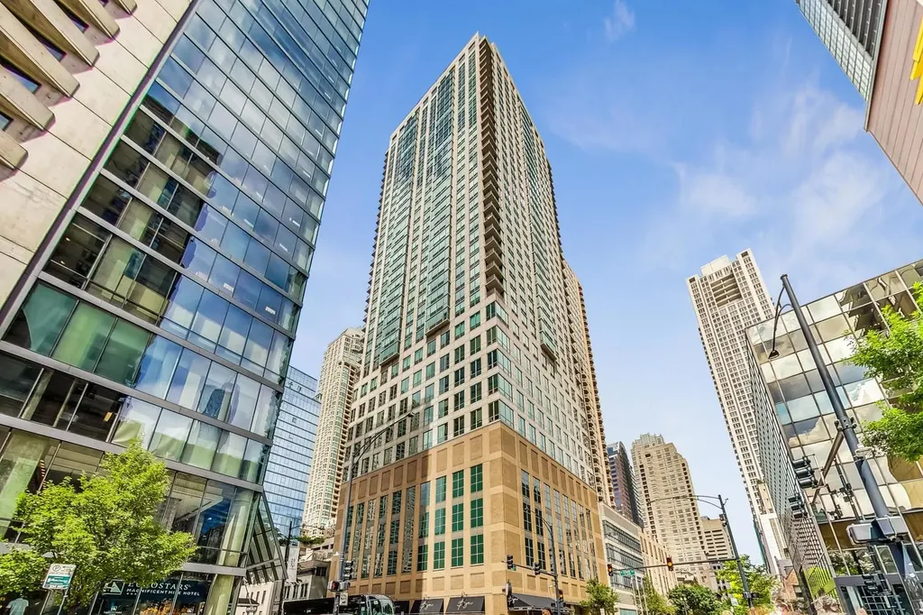 2 East Erie Street Chicago IL 60611
