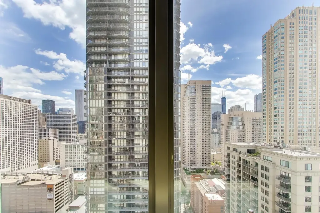2 East Erie Street Chicago IL 60611