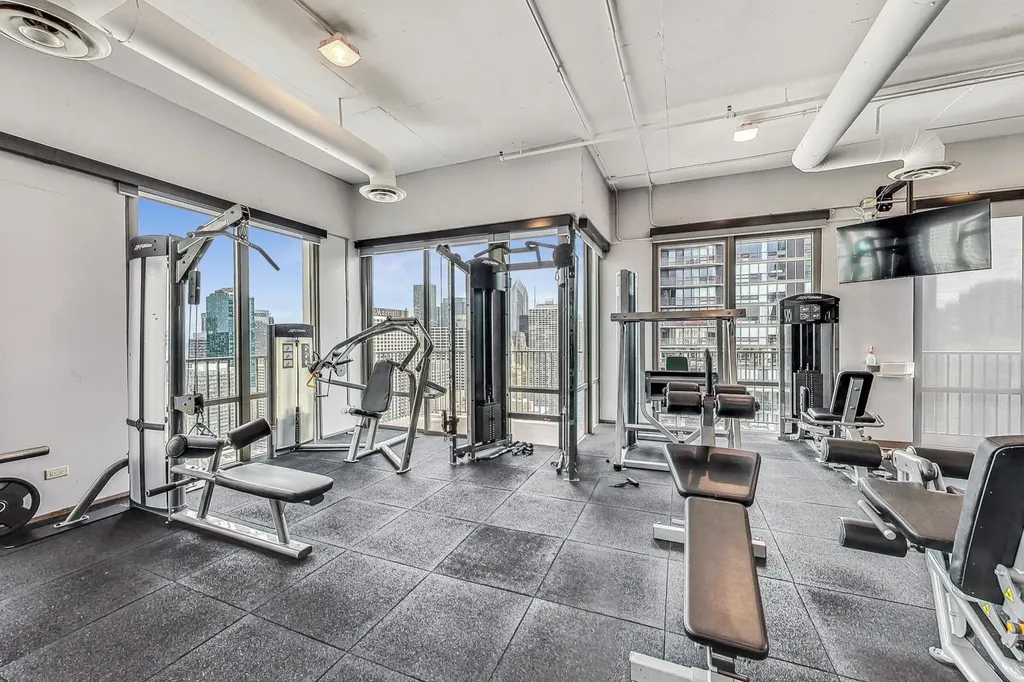 2 East Erie Street Chicago IL 60611