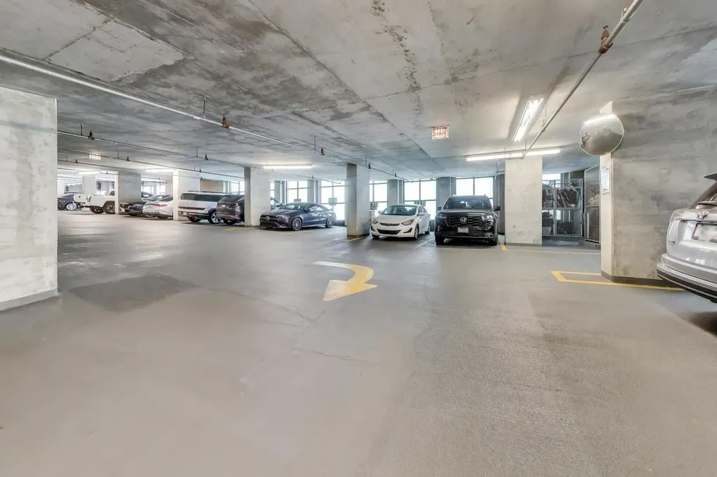 2 East Erie Street Chicago IL 60611