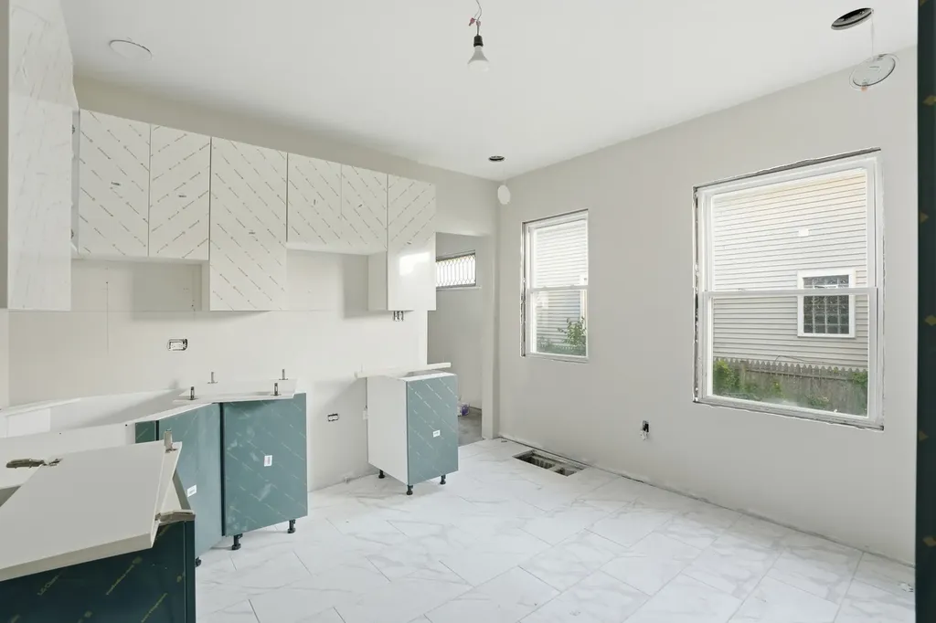 11218 South Hermosa Avenue Chicago IL 60643