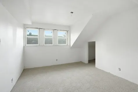 11218 South Hermosa Avenue Chicago IL 60643