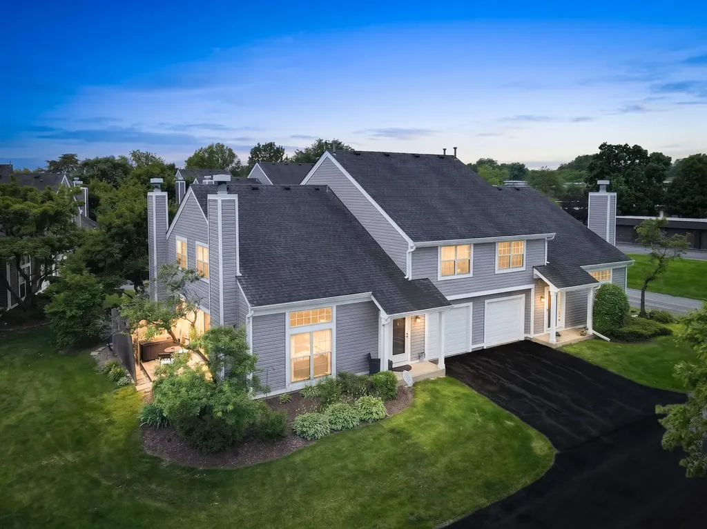 1236 North Knollwood Drive N Palatine IL 60067