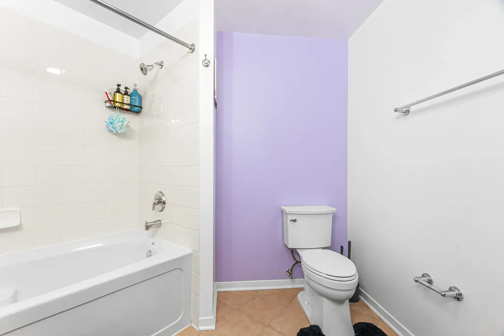 437 West Division Street Chicago IL 60610