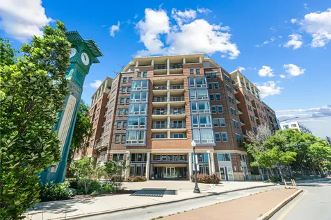 437 West Division Street Chicago IL 60610