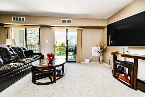 1415 East Central Road Arlington Heights IL 60005