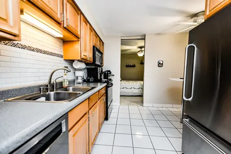 1415 East Central Road Arlington Heights IL 60005