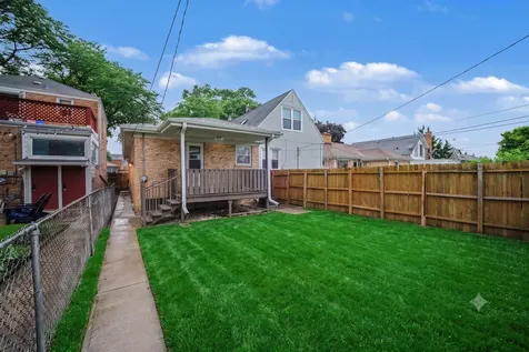 3903 North Neva Avenue Chicago IL 60634