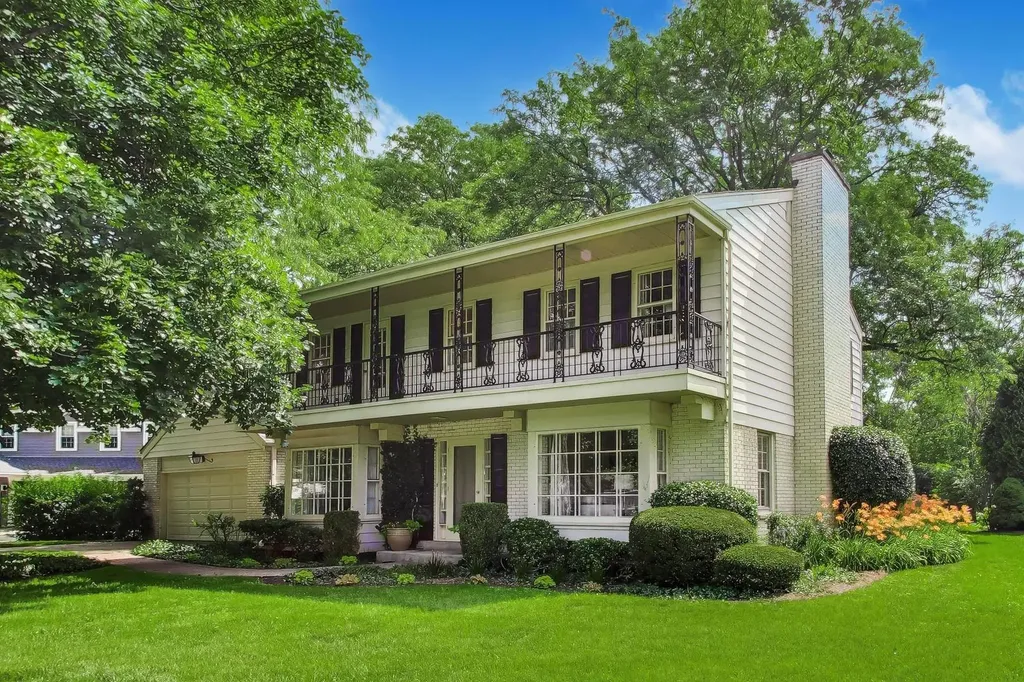 841 Woodbine Lane Northbrook IL 60062