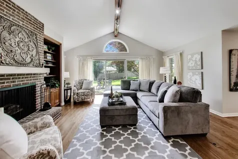 841 Woodbine Lane Northbrook IL 60062