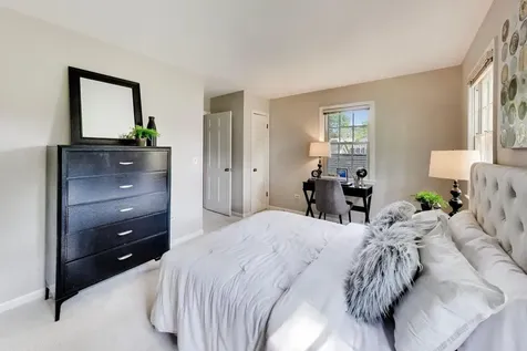 841 Woodbine Lane Northbrook IL 60062