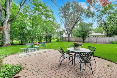 841 Woodbine Lane Northbrook IL 60062