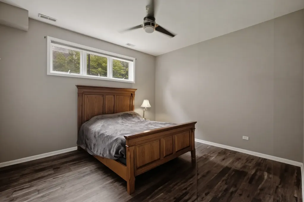 2539 West Warren Boulevard Chicago IL 60612