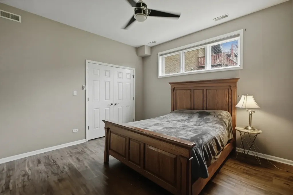 2539 West Warren Boulevard Chicago IL 60612