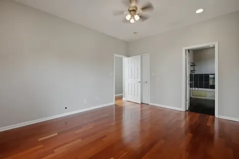 2539 West Warren Boulevard Chicago IL 60612