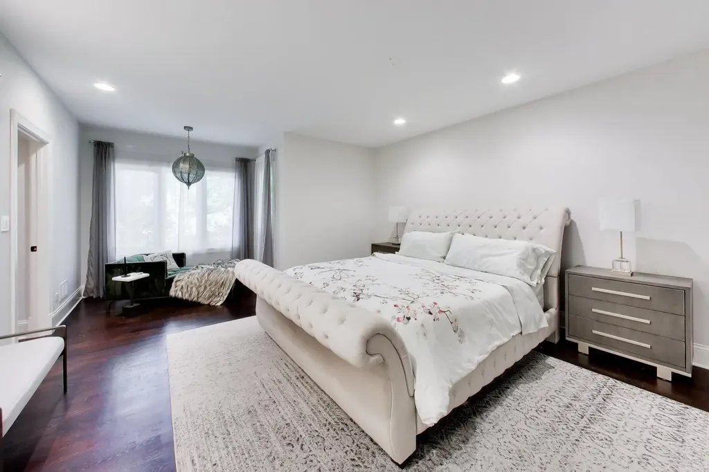 35 Windsor Drive Oak Brook IL 60523