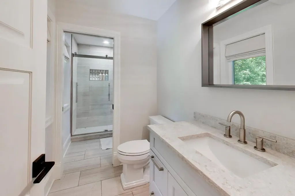 35 Windsor Drive Oak Brook IL 60523