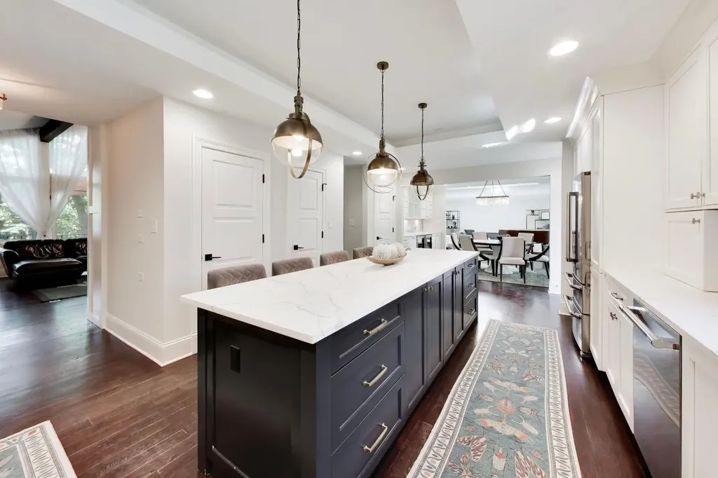 35 Windsor Drive Oak Brook IL 60523