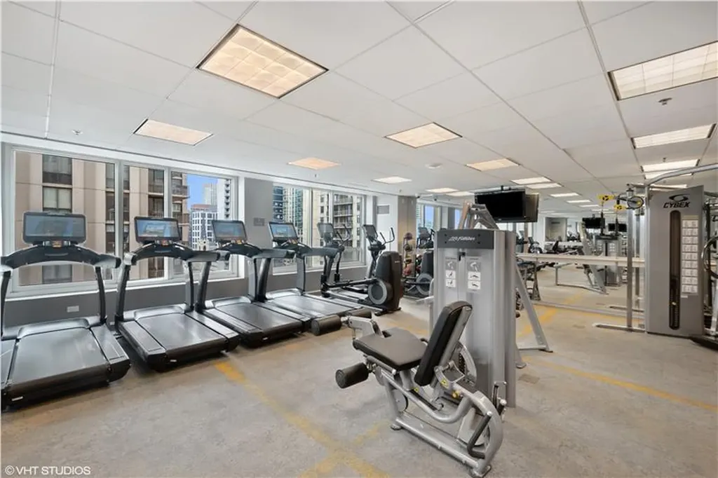 33 West Ontario Street Chicago IL 60654