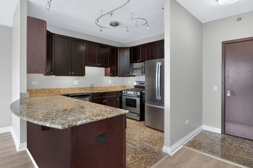 33 West Ontario Street Chicago IL 60654