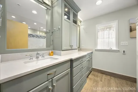 501 Glenwood Trail Elgin IL 60120