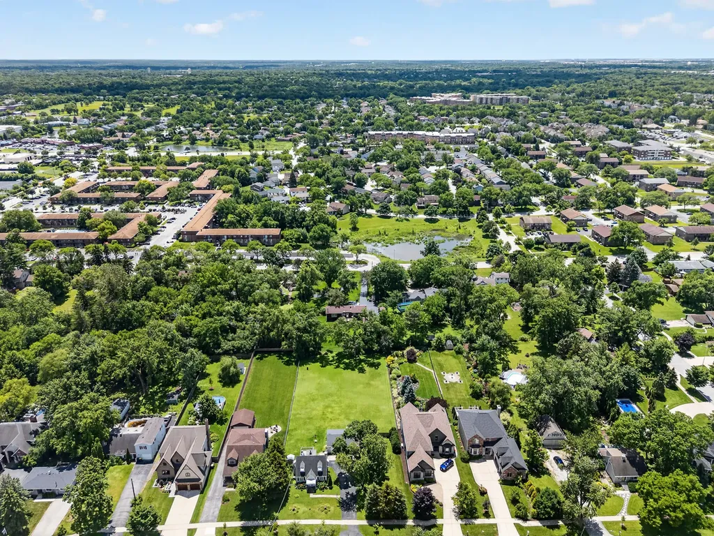 115 60TH Street Downers Grove IL 60516