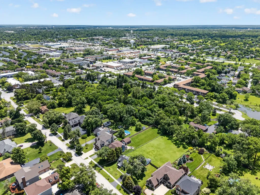 115 60TH Street Downers Grove IL 60516