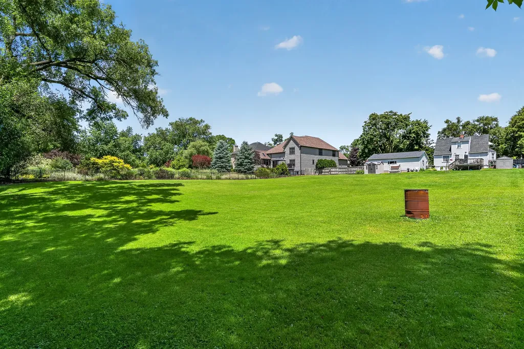 115 60TH Street Downers Grove IL 60516