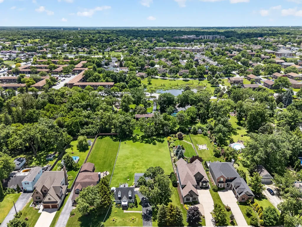 115 60TH Street Downers Grove IL 60516