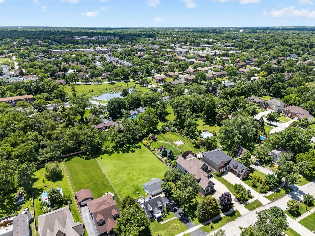 115 60TH Street Downers Grove IL 60516