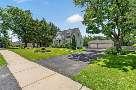 115 60TH Street Downers Grove IL 60516
