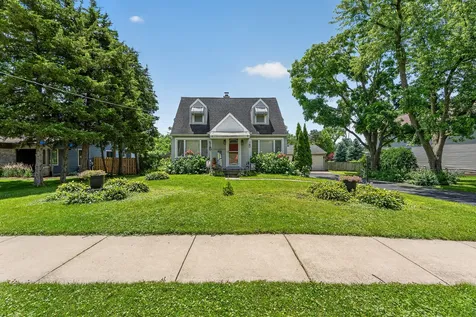 115 60TH Street Downers Grove IL 60516