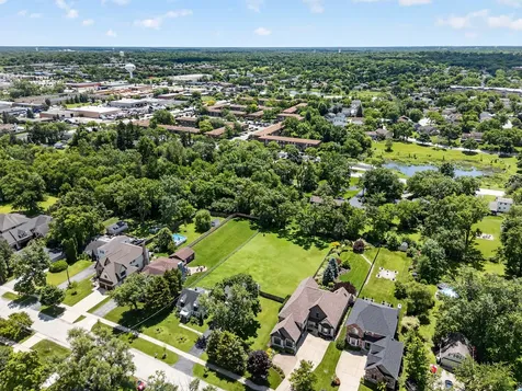 115 60TH Street Downers Grove IL 60516