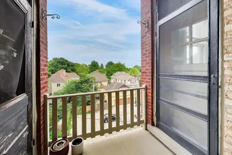 214 North Oak Park Avenue Oak Park IL 60302