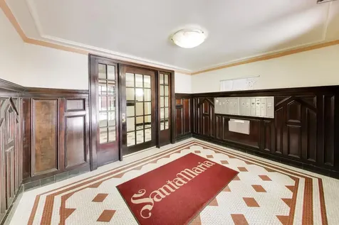 214 North Oak Park Avenue Oak Park IL 60302