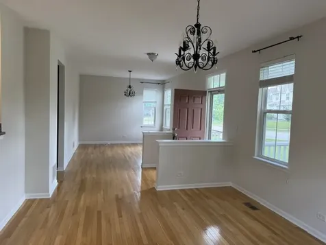 535 Horizon Drive Bartlett IL 60103