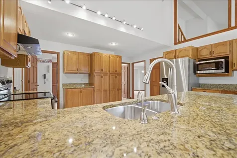 2 Stetson Drive Bloomington IL 61701