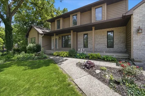 2 Stetson Drive Bloomington IL 61701