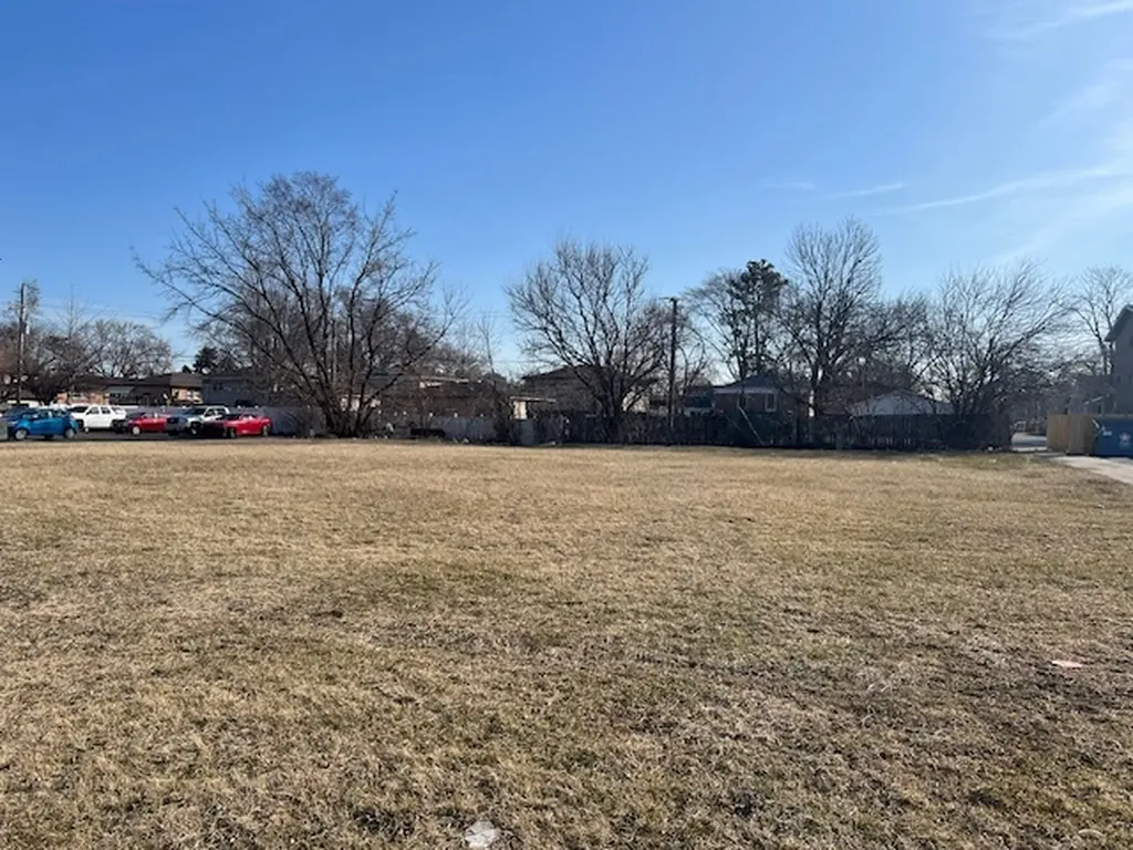 11749 South Karlov Avenue Alsip IL 60803