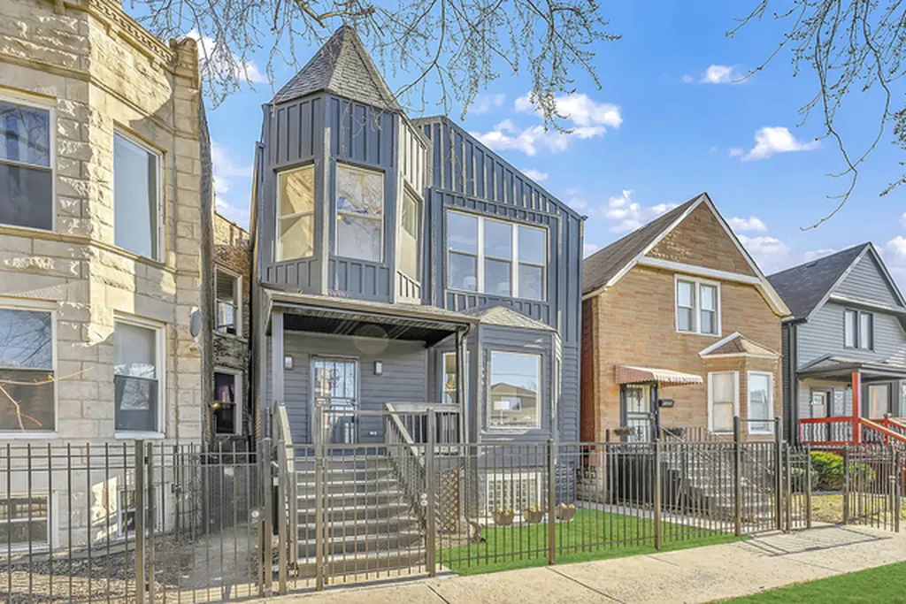 6613 South Langley Avenue Chicago IL 60637